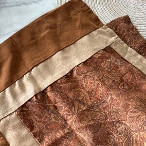 Brown and Tan Paisley Shower Curtain w/ silky back.